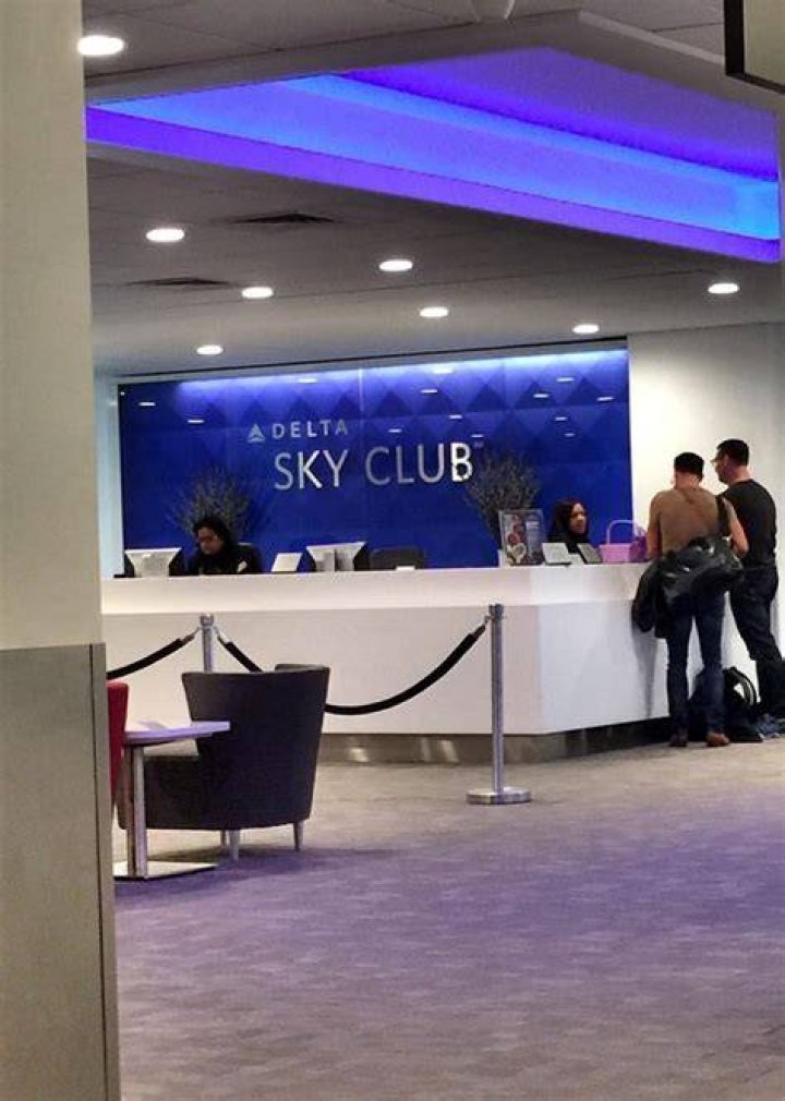 Can anyone go to the Delta Sky Club?