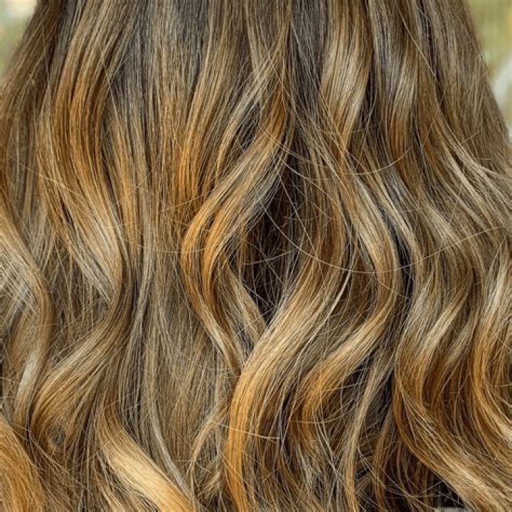 Can you go from brown to blonde naturally?