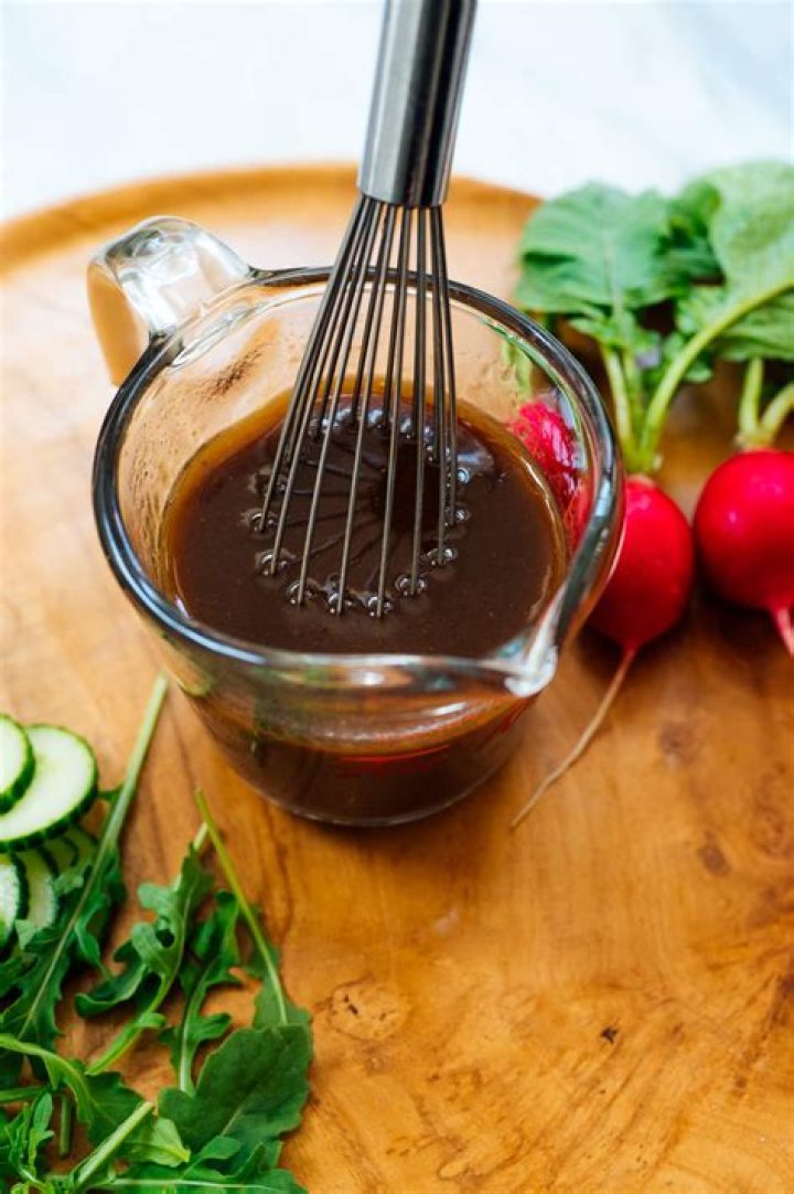 Can you make balsamic vinegar with apple cider vinegar?