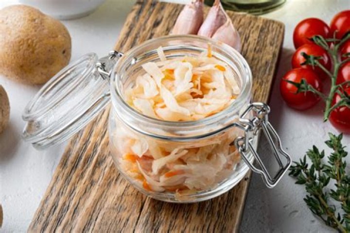Does sauerkraut get moldy