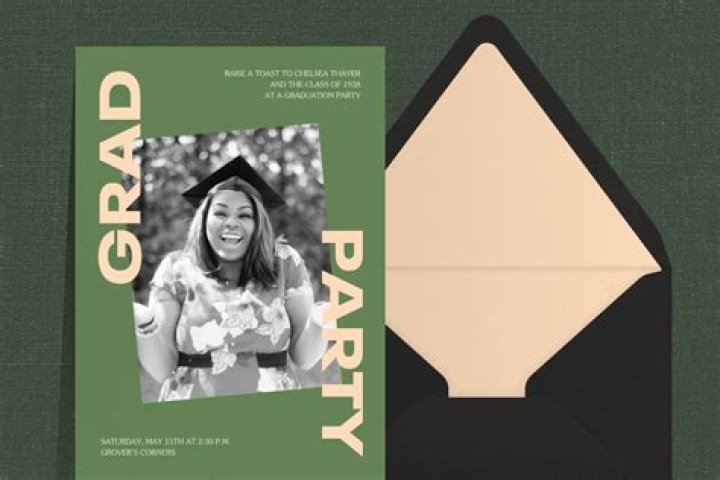 How do you fill out graduation invitations
