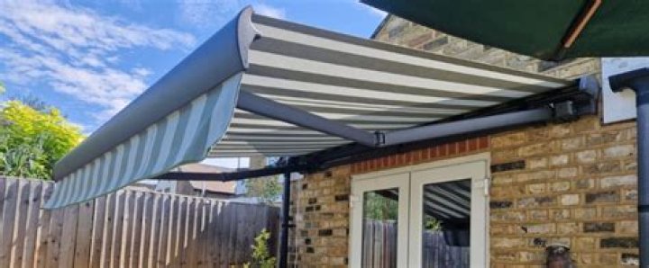 How much does a permanent awning cost