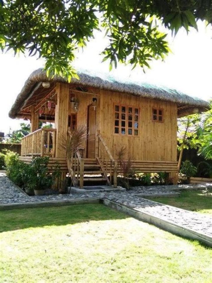 How much is a bamboo house in the Philippines?
