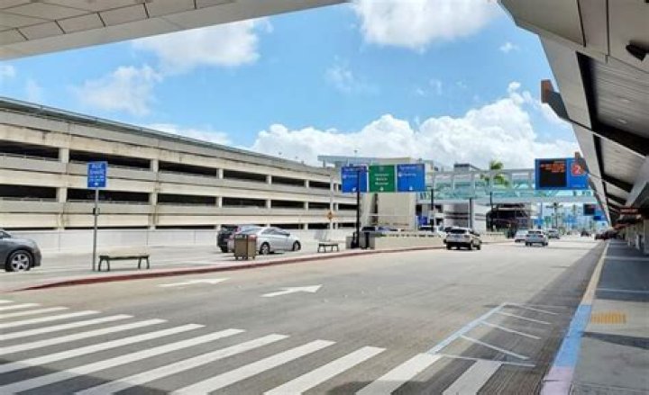How much is uber from Honolulu Airport to Aulani?