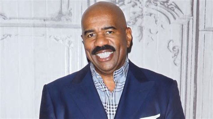 Is Steve Harvey an honorary member of Omega Psi Phi?