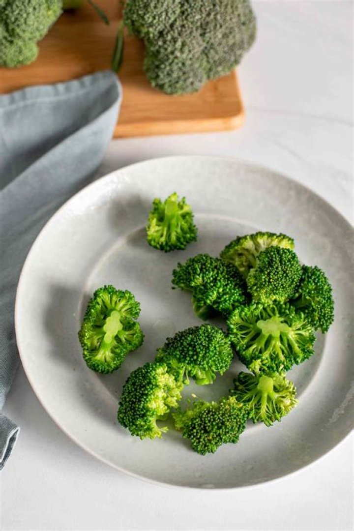 Should you blanch broccoli before stir frying