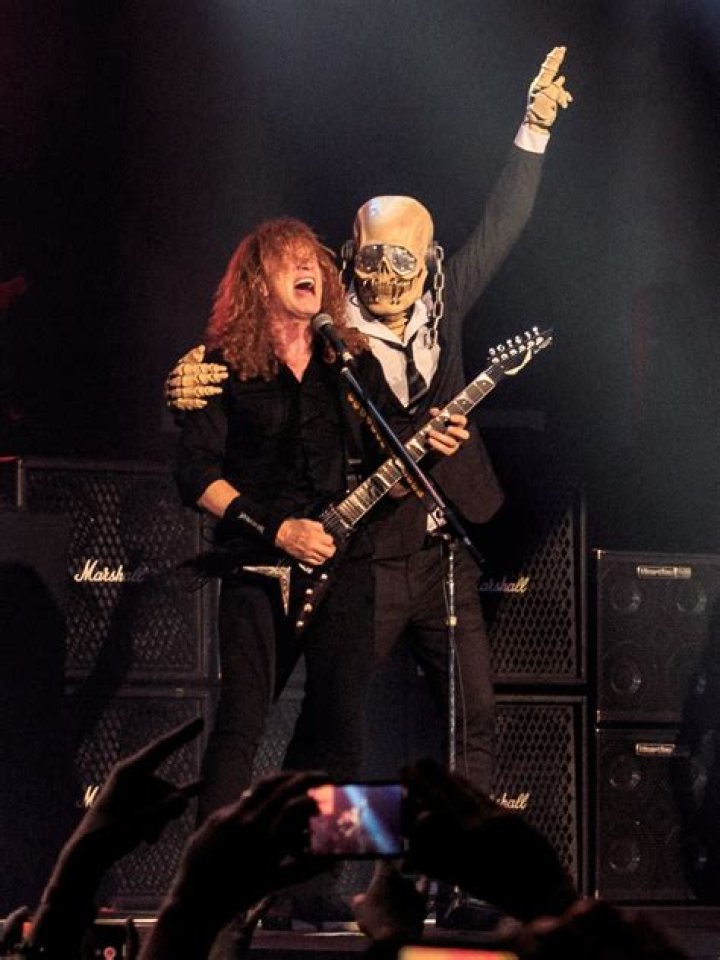 What does Vic Rattlehead represent?