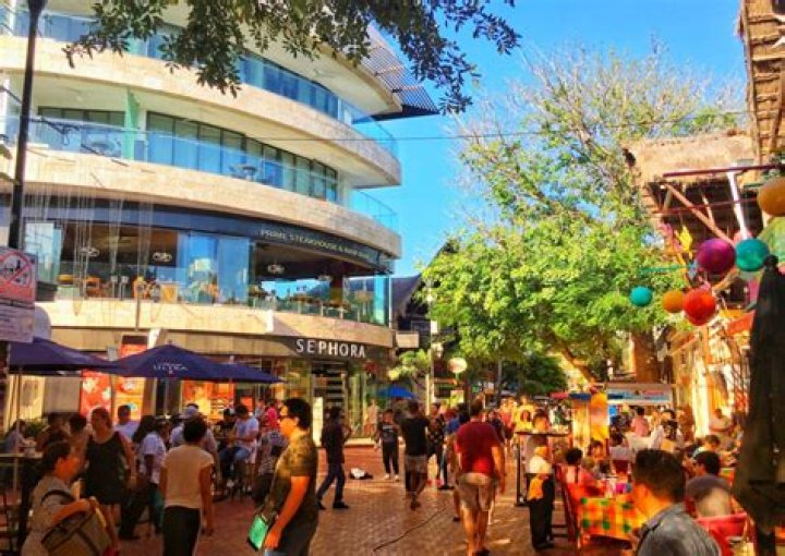 What is the best month to go to Playa del Carmen?