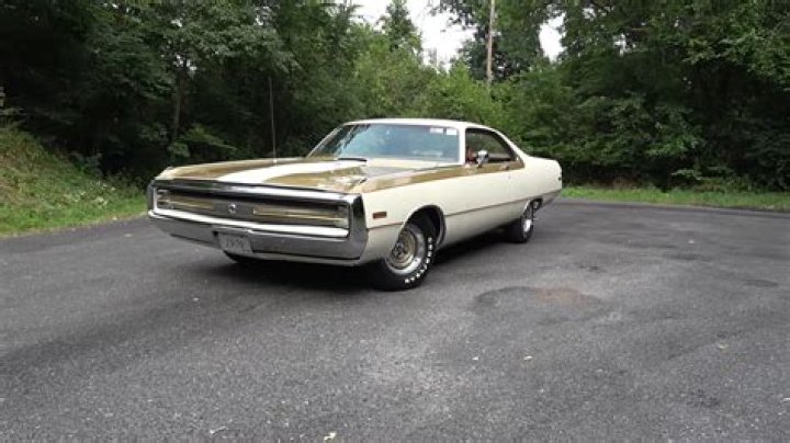 What was the color of the 1970 Chrysler 300h?