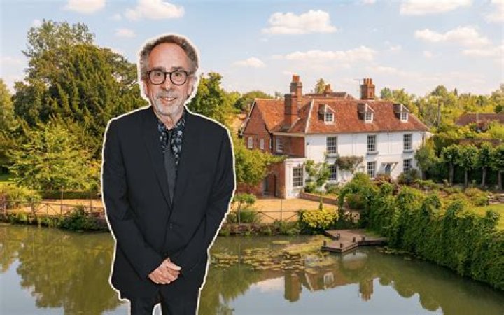 Where does Tim Burton live